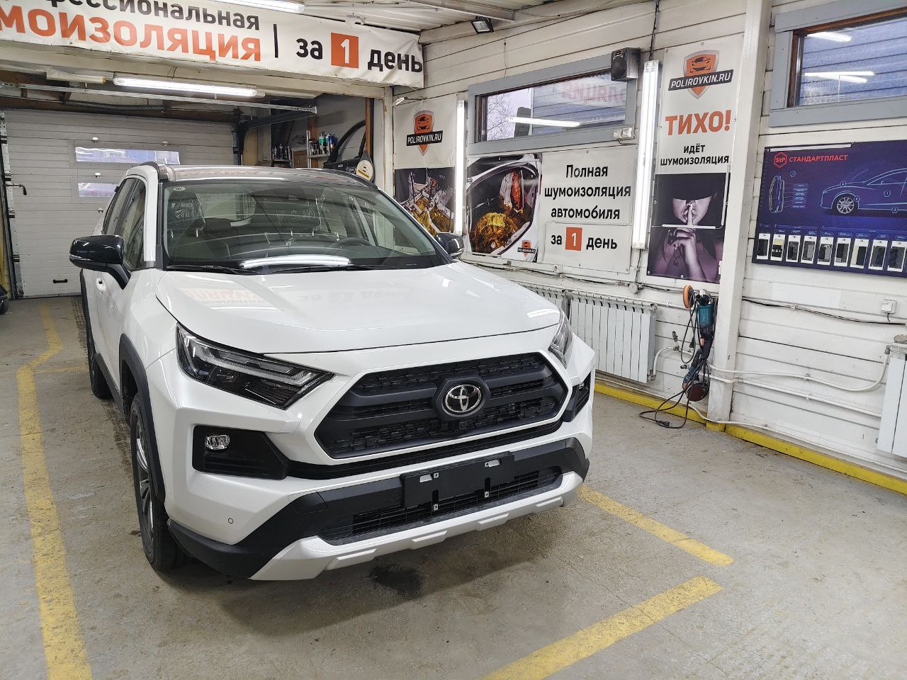 Понедельник — день защищенный: наш еженедельный отчет по оклейке